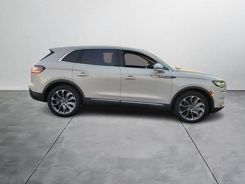 Used 2021 Lincoln Nautilus Reserve w/ Equipment Group 201A image 6