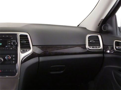 Used 2013 Jeep Grand Cherokee Laredo image 12