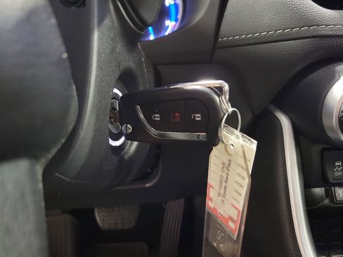 Used 2024 Toyota RAV4 LE AWD/4WD image 15