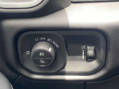 New 2026 RAM 2500 Big Horn AWD/4WD image 56