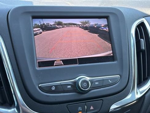 Used 2024 Chevrolet Equinox LT FWD image 26