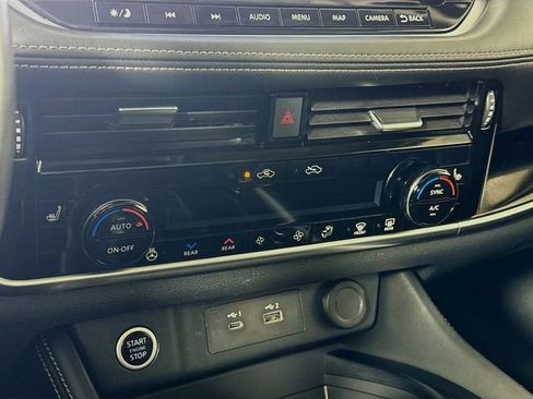 Certified 2022 Nissan Rogue SL w/ SL Premium Package image 17