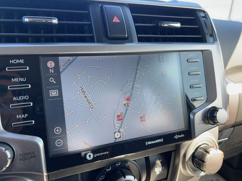 Used 2022 Toyota 4Runner SR5 Premium image 13