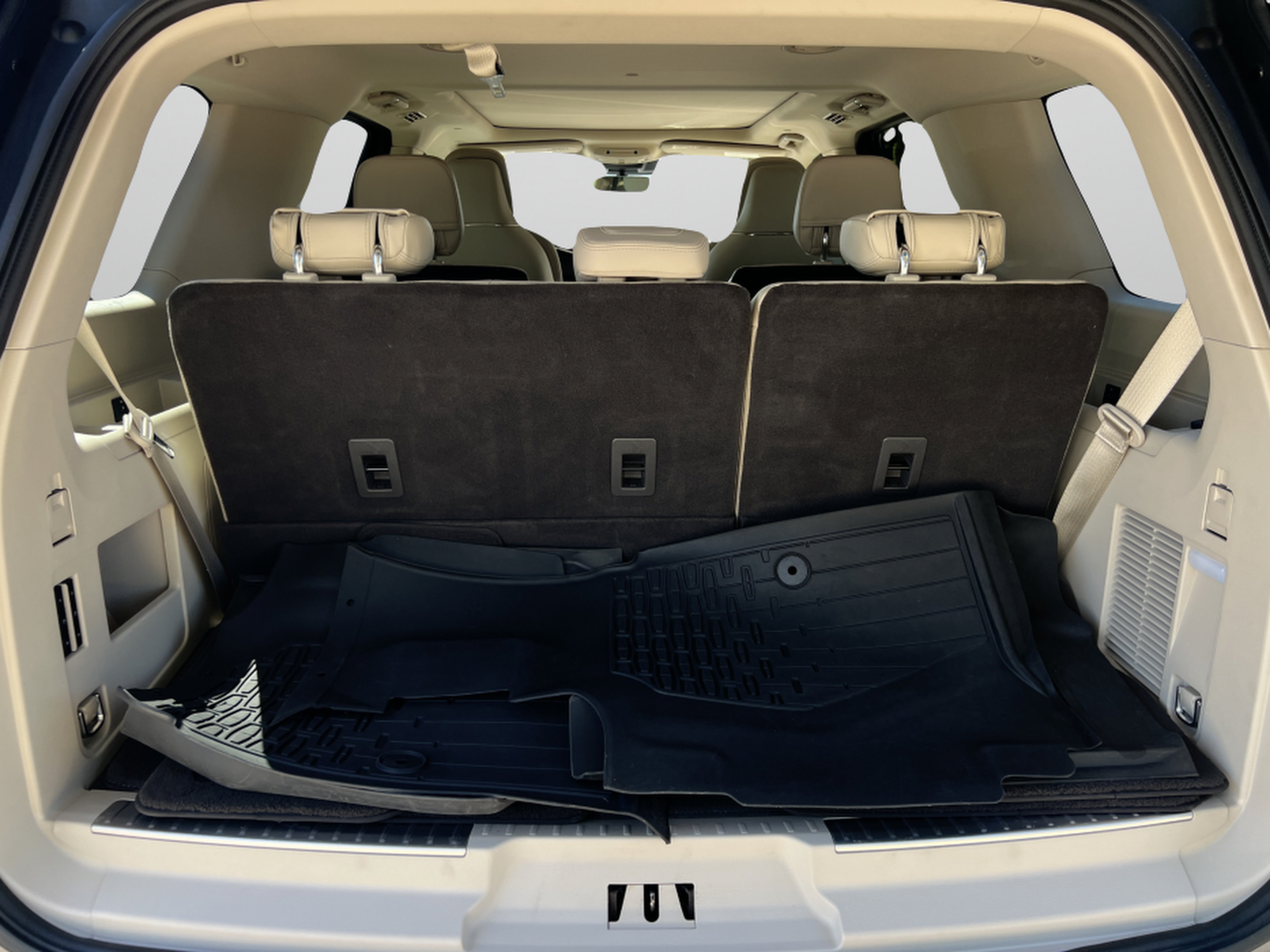 Used 2020 Lincoln Navigator Reserve w/ Luxury Package RWD image 34