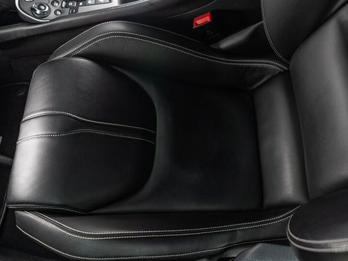 Used 2019 McLaren 570S Coupe RWD image 27