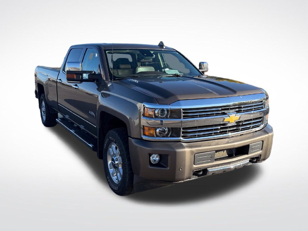 Used 2015 Chevrolet Silverado 3500 High Country w/ Duramax Plus Package AWD/4WD image 9