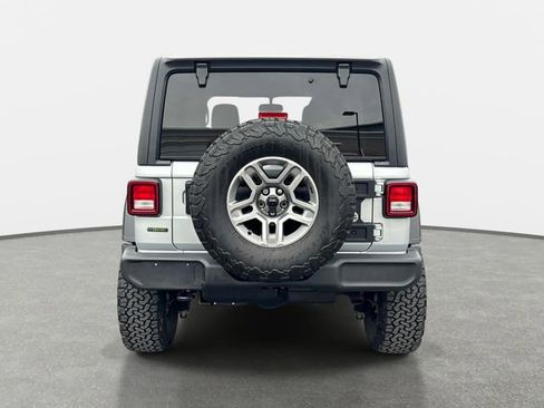 Used 2022 Jeep Wrangler Unlimited Sport image 4