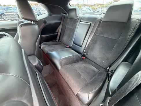 Used 2016 Dodge Challenger R/T Scat Pack RWD image 16