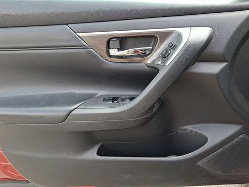 Used 2013 Nissan Altima 2.5 SL FWD image 12