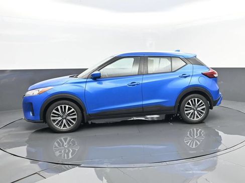 Used 2022 Nissan Kicks SV FWD image 5