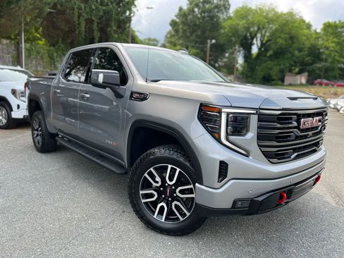 Used 2024 GMC Sierra 1500 AT4 w/ AT4 Premium Package AWD/4WD image 1