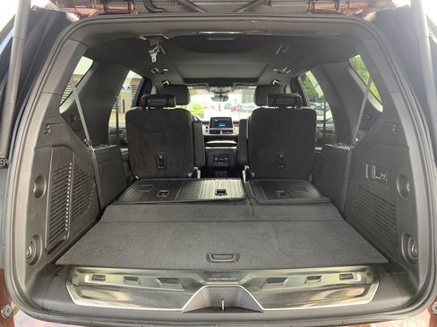 Used 2023 Chevrolet Tahoe High Country w/ Premium Package 2 AWD/4WD image 34