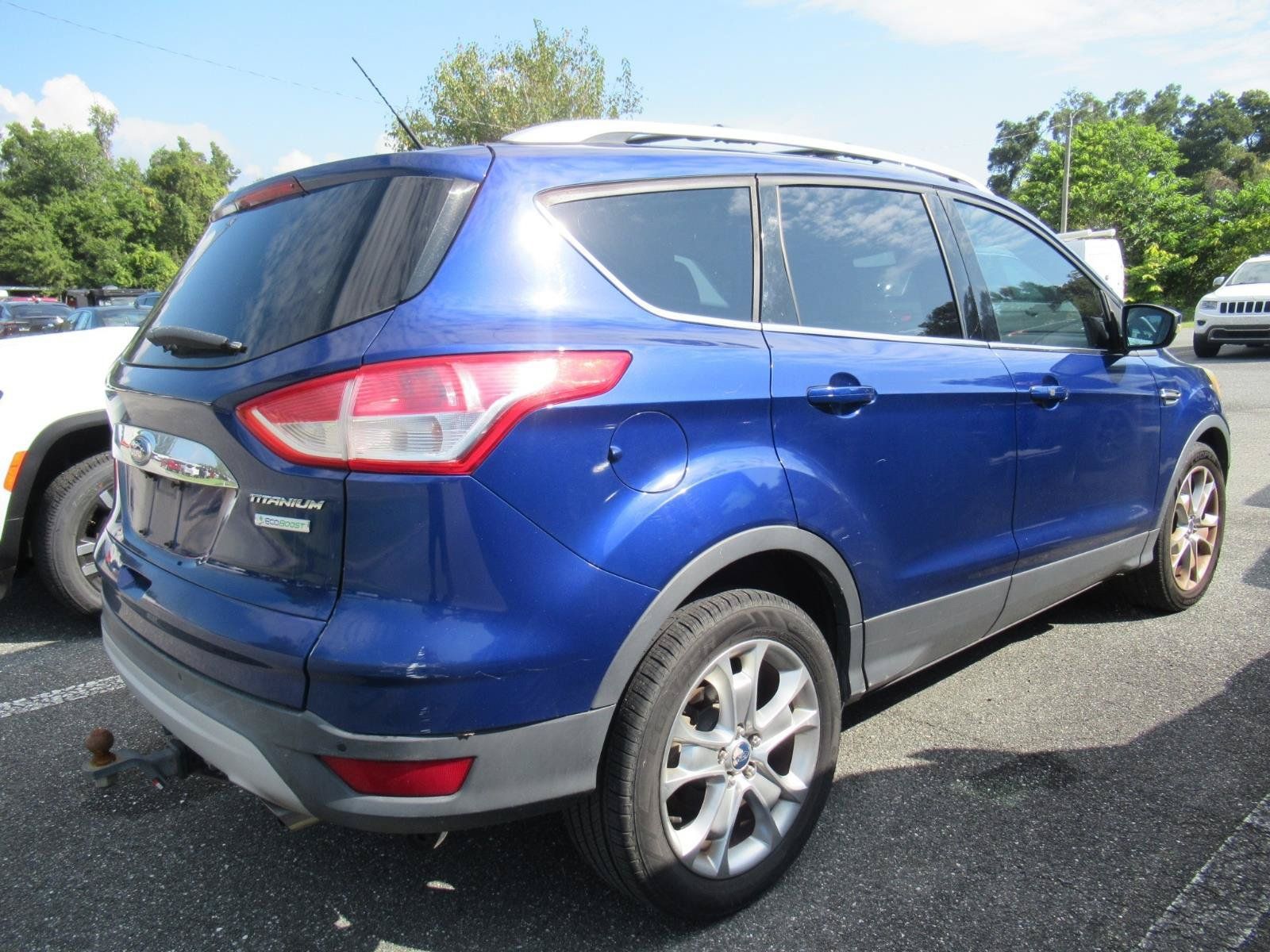 Used 2014 Ford Escape Titanium w/ Equipment Group 401A FWD image 4