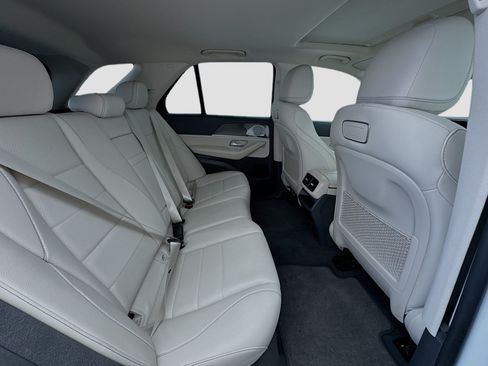 Used 2020 Mercedes-Benz GLE 350 4MATIC image 19
