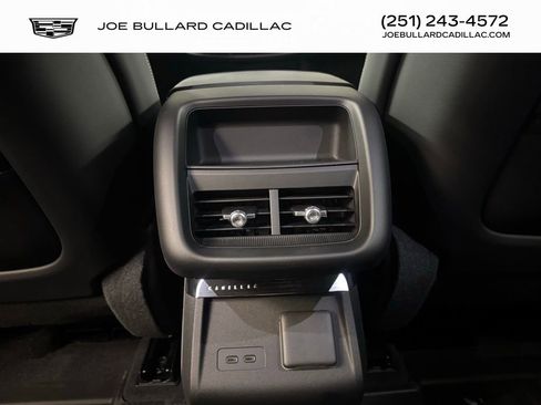 New 2026 Cadillac Lyriq Premium Luxury w/ LPO, Floor Liner Package image 17