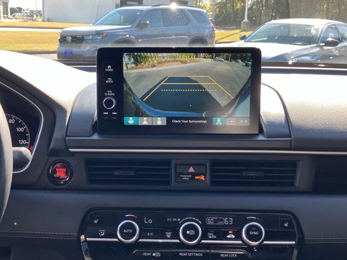 Certified 2025 Honda Pilot EX-L image 27