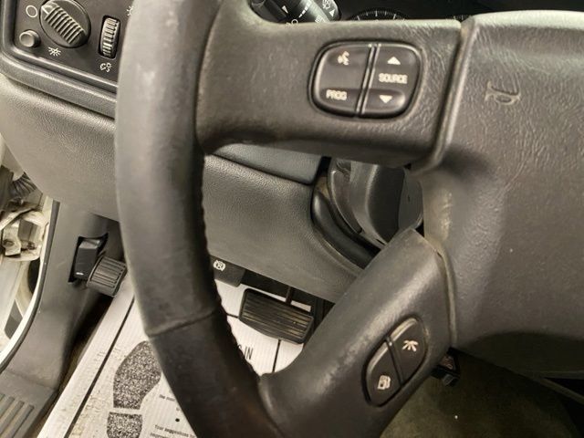 Used 2004 Chevrolet Silverado 2500 LS AWD/4WD image 26