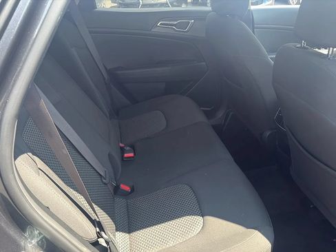Used 2023 Kia Sportage LX AWD/4WD image 10
