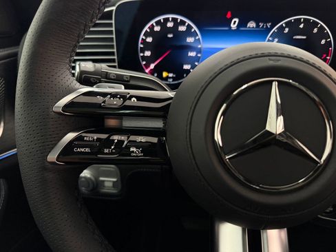 New 2026 Mercedes-Benz GLS 580 4MATIC image 16