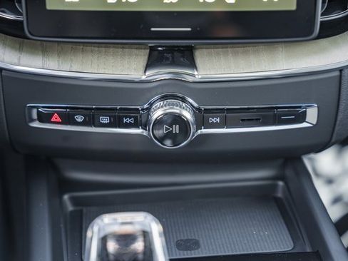 New 2026 Volvo XC60 B5 Ultra w/ Protection Package Premier image 23