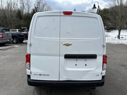 Used 2015 Chevrolet City Express LS image 9