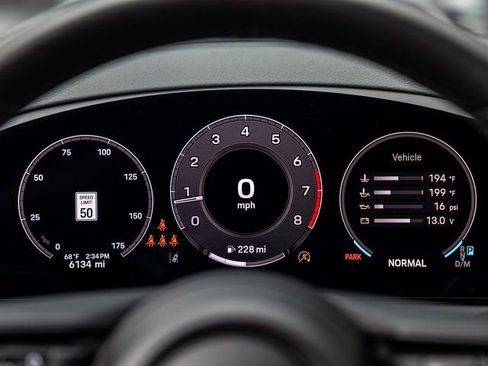 Certified 2025 Porsche Cayenne image 49