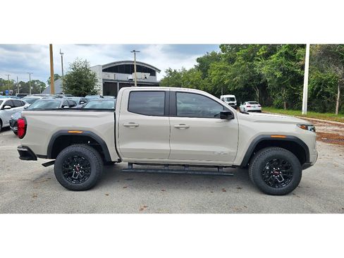 New 2026 GMC Canyon Elevation w/ Convenience Package image 10