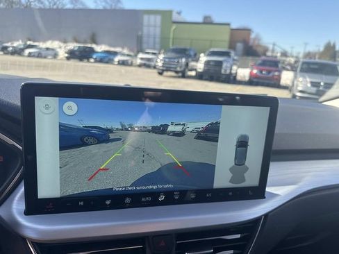 Used 2025 Ford Escape Platinum image 27