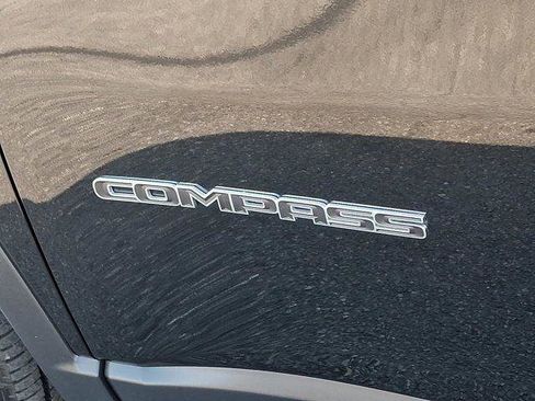 Certified 2022 Jeep Compass Latitude AWD/4WD image 34