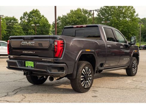 New 2026 GMC Sierra 2500 Denali Ultimate AWD/4WD image 8