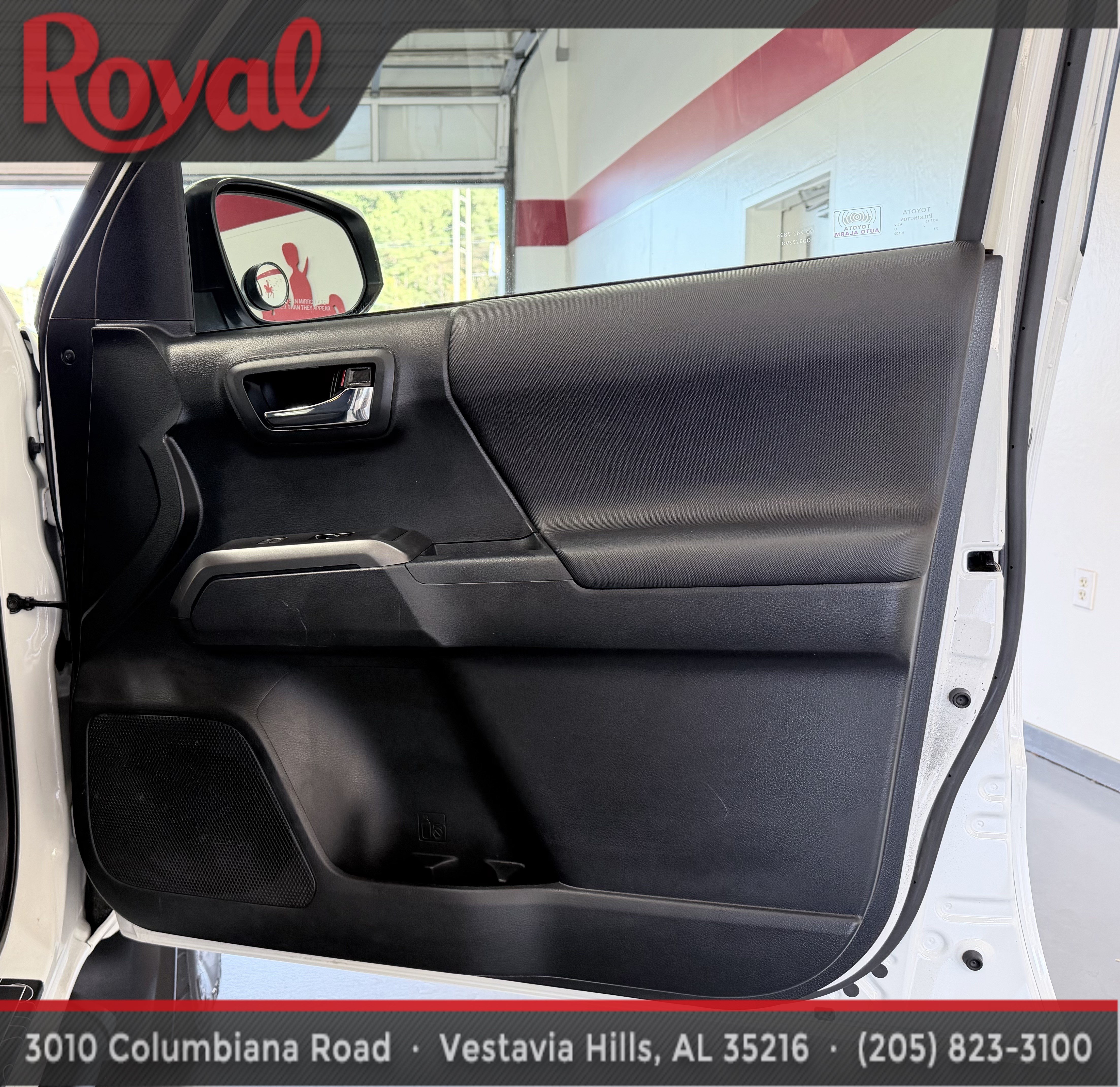 Used 2017 Toyota Tacoma TRD Sport w/ Tow Package RWD image 14