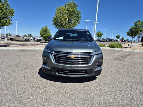 Used 2022 Chevrolet Traverse LT w/ LPO, Cargo Package AWD/4WD image 8