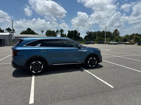 Certified 2025 Kia Sorento SX Prestige AWD/4WD image 5