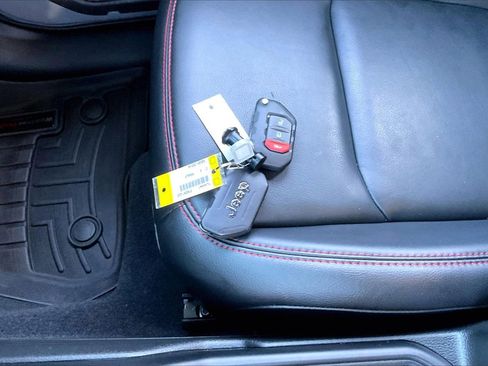 Certified 2023 Jeep Wrangler Unlimited Rubicon w/ LED Lighting Group image 30