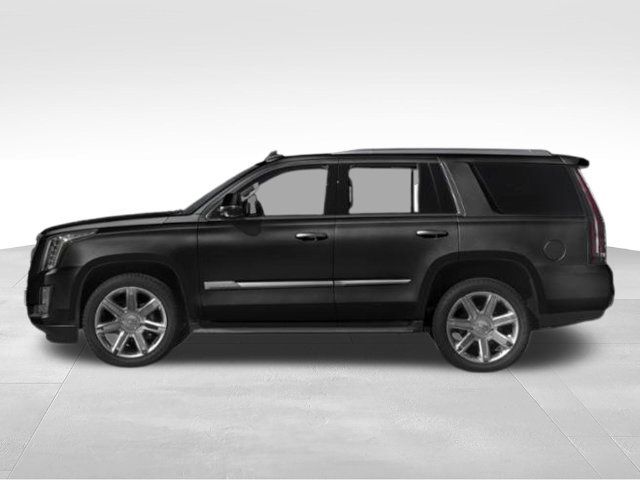 Used 2018 Cadillac Escalade 2WD image 3