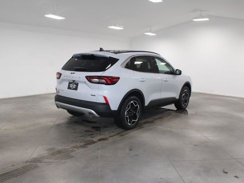New 2026 Ford Escape Platinum w/ Premium Technology Package image 8
