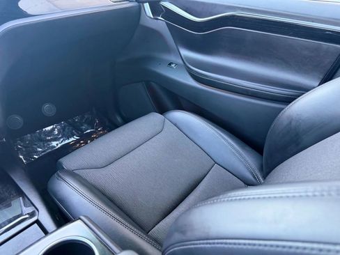 Used 2017 Tesla Model X 100D image 16
