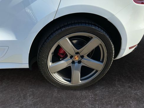 Used 2017 Porsche Macan GTS image 9