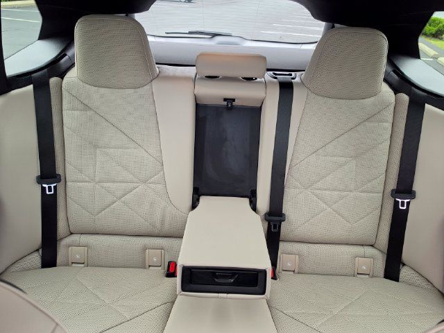 Used 2024 BMW iX xDrive50 w/ Premium Package AWD/4WD image 54
