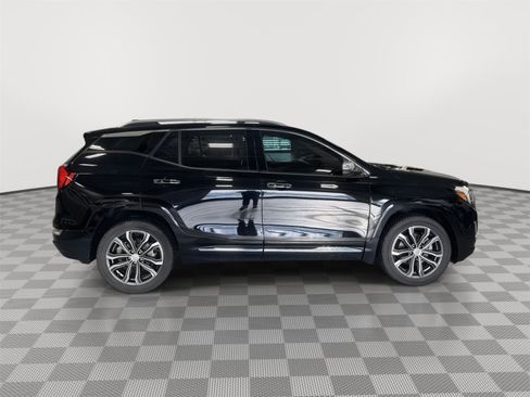 Used 2020 GMC Terrain Denali w/ Denali Premium Package image 17