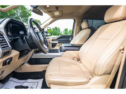 Used 2017 Ford F350 Lariat w/ Lariat Value Package AWD/4WD image 13