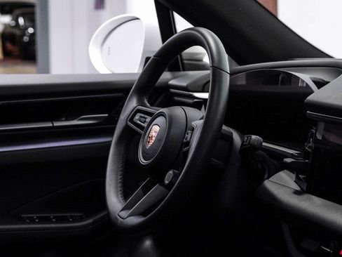 Used 2024 Porsche Macan 4 Electric image 21