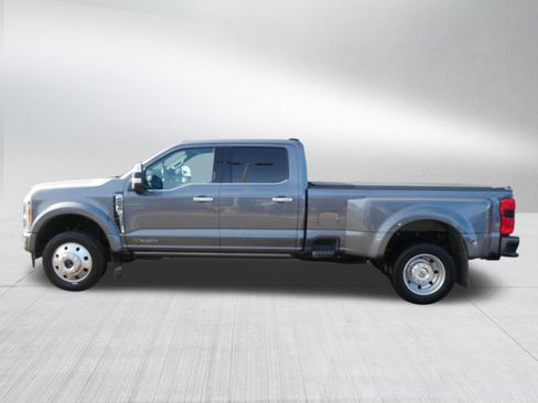 Used 2023 Ford F450 Platinum w/ FX4 Off-Road Package image 4