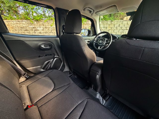 Used 2020 Jeep Renegade Sport FWD image 38