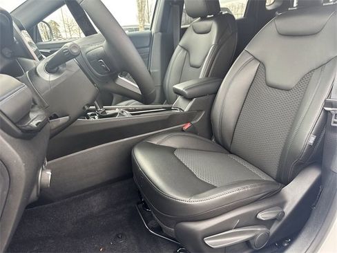 New 2026 Jeep Compass Latitude image 23