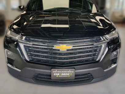 Used 2023 Chevrolet Traverse LT w/ LPO, Floor Liner Package