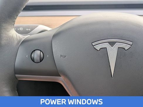 Used 2023 Tesla Model Y Performance AWD/4WD image 17