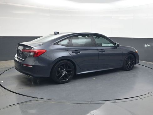 Used 2024 Honda Civic Sport image 4