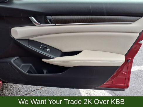 Used 2018 Honda Accord EX image 28