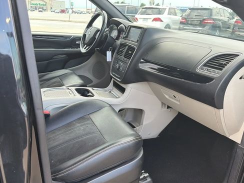 Used 2019 Dodge Grand Caravan SXT w/ Driver Convenience Group FWD image 77